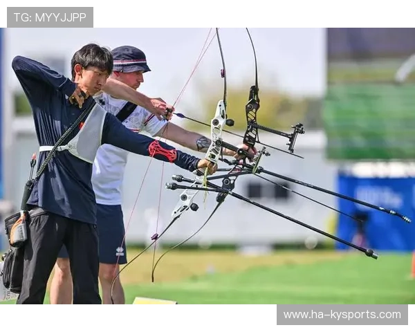 摩洛哥反曲弓选手在2024年非洲射箭锦标赛中表现出色